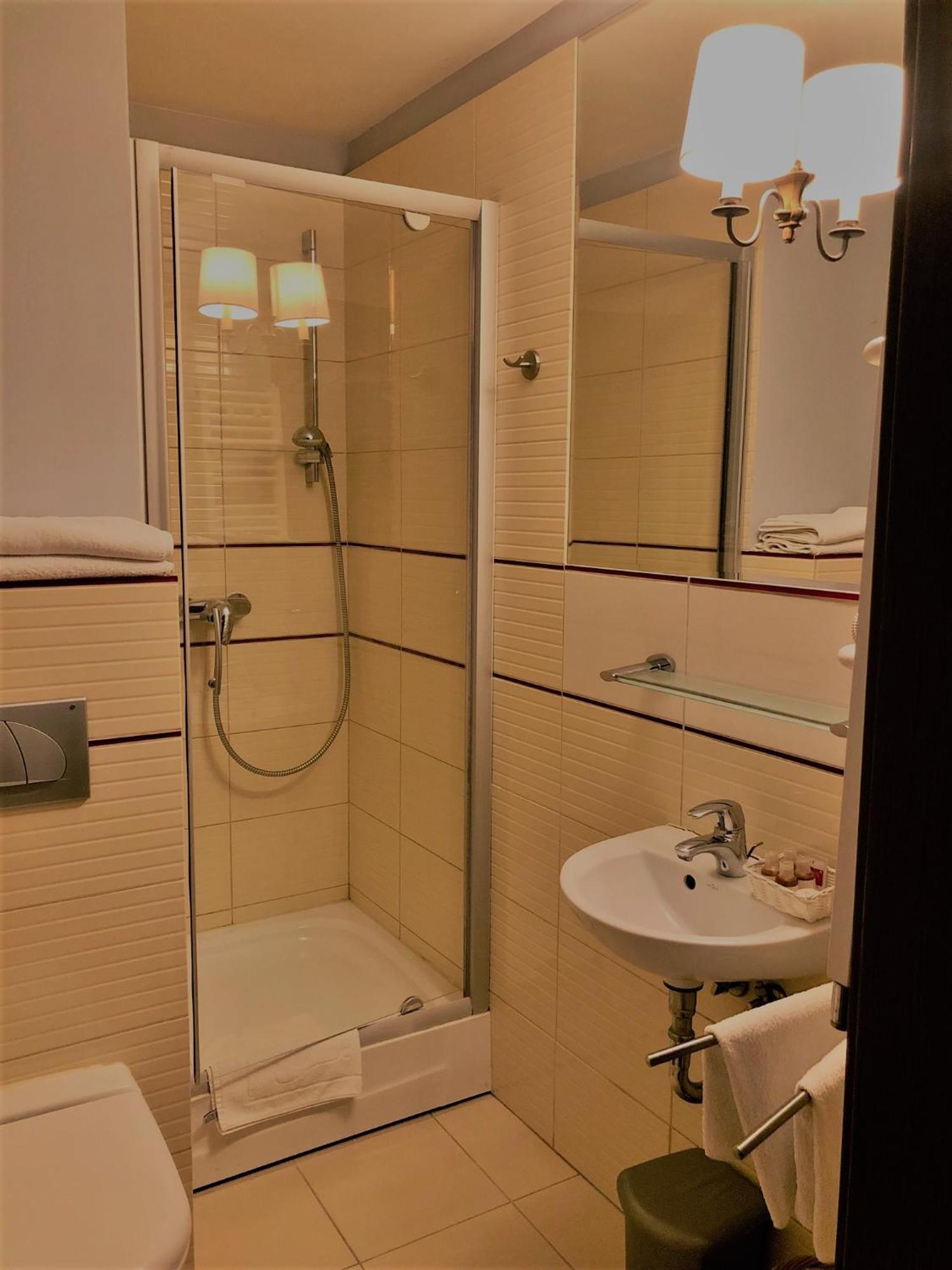 Villa Riccona Bronisze ภายนอก รูปภาพ